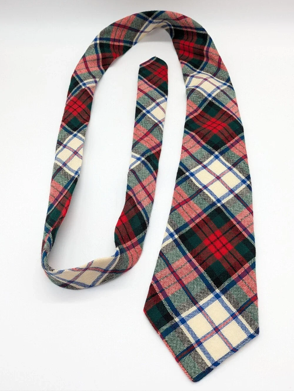 Vintage Macduff Scotland Red Green Tartan Plaid Wool Tie